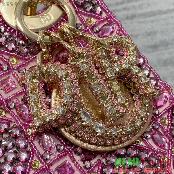 #��� ���̵�� �̴� M050566-300