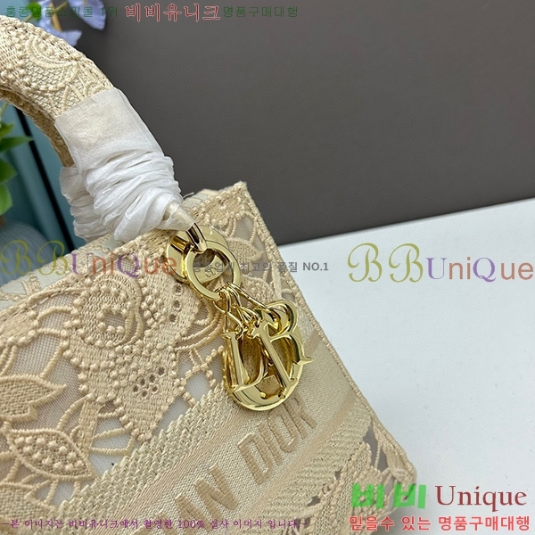 ST ��� ���̵�� M8002-17