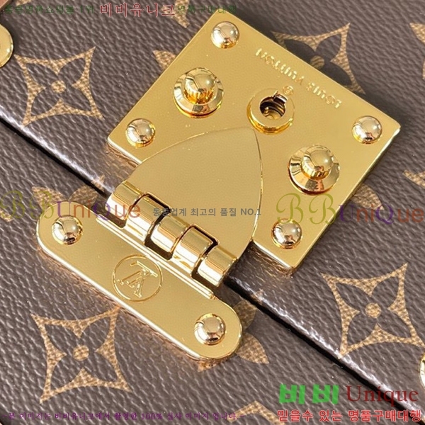 #���̺��� ī�޶� �ڽ� ���� M10079-100