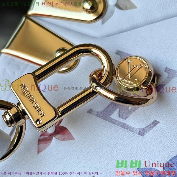 #���̺��� ī�޶� �ڽ� ���� M10077-100