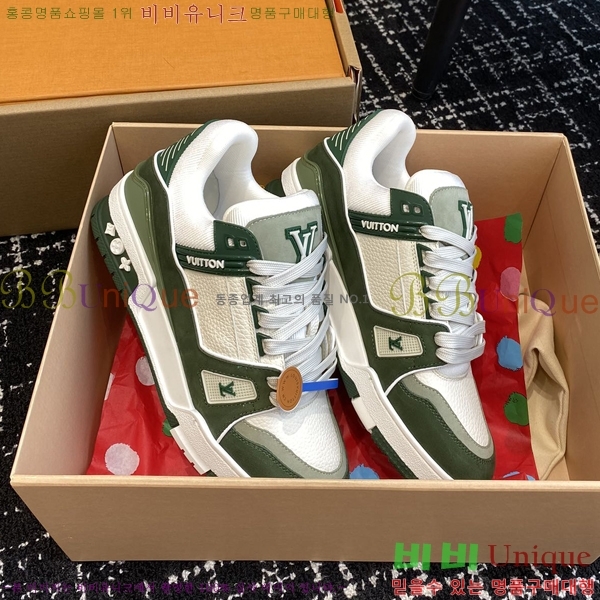 ���̺��� LV Ʈ���̳� ����Ŀ�� 48L2412434-6