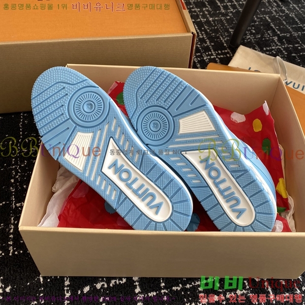 ���̺��� LV Ʈ���̳� ����Ŀ�� 48L2412435-5