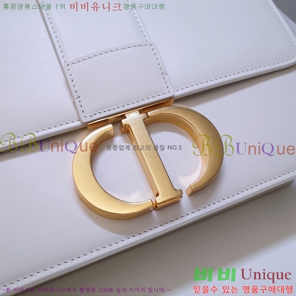 #��� 30 �����ι� M9203-664