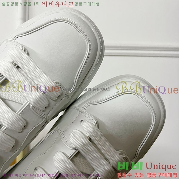 ���� �̿�̿� ����Ŀ�� M700252