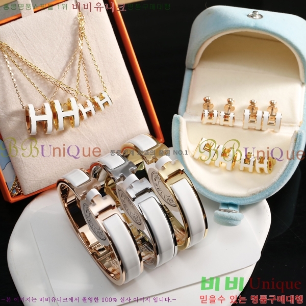 �����޽� �־� 16H244112-1