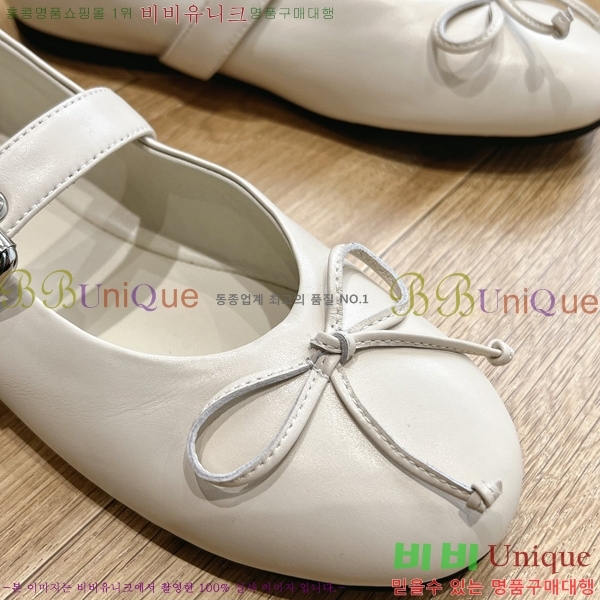 �̿�̿� �߷����� �÷� ���� 32MU243199-4