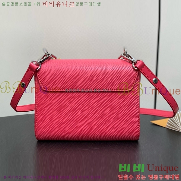 #���̺��� Ʈ����Ʈ MM M24043-101