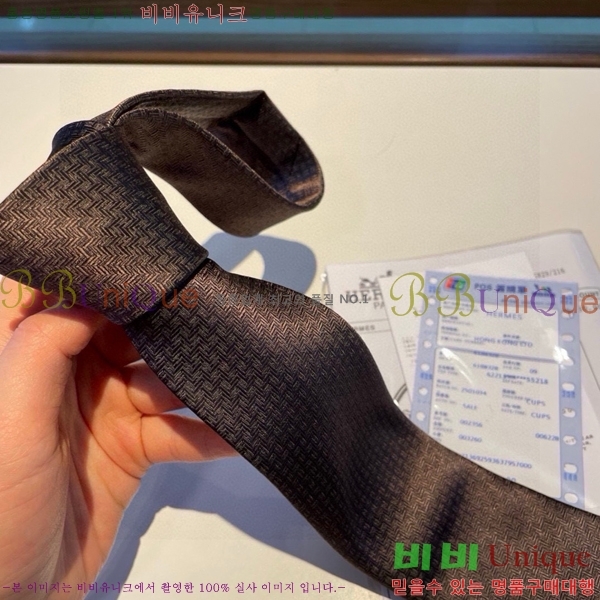 #�����޽� ��Ÿ�� HE555582-1