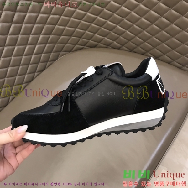 ���� �߷�Ƽ�� ����Ŀ�� 29VT24821-6