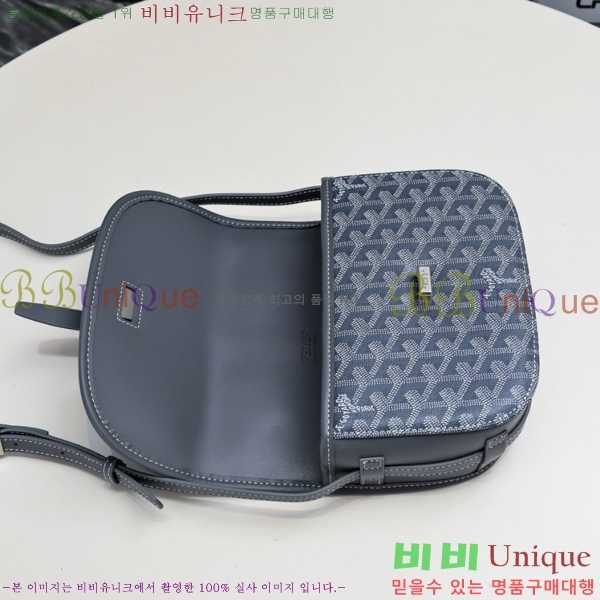 ���ߵ� �������� ũ�ν��� �Ż� 4102510-8