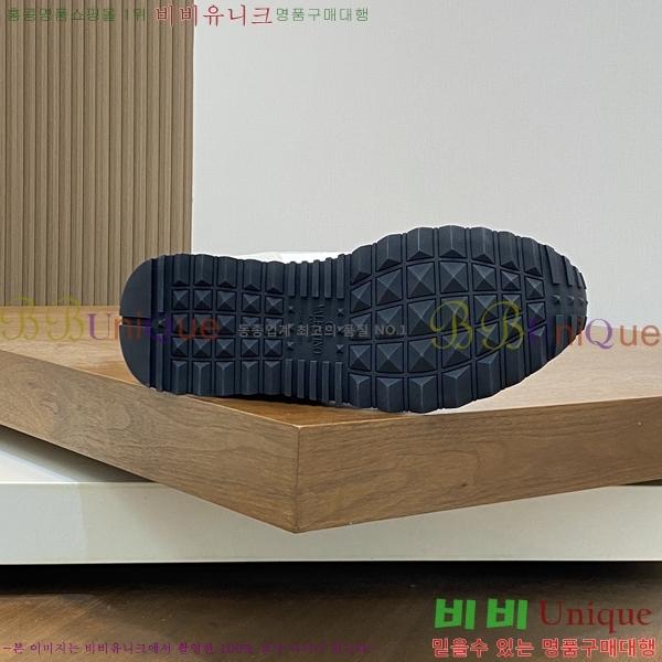 ���� �߷�Ƽ�� ����Ŀ�� VT4561237-5