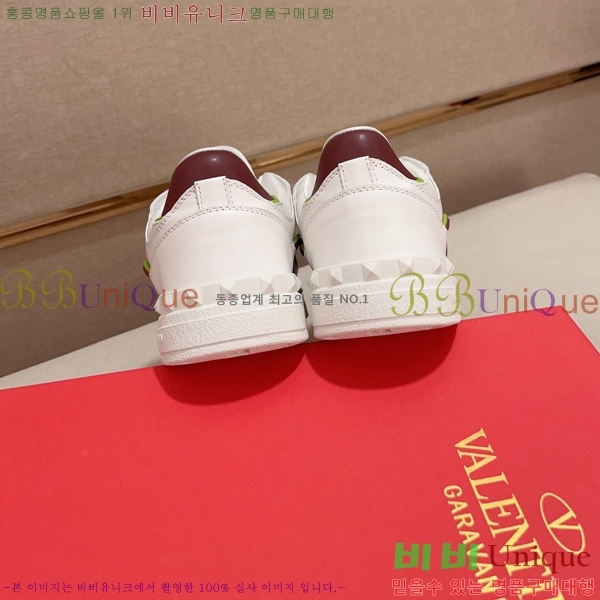 ���� �߷�Ƽ�� ����Ŀ�� 23VT248144-4