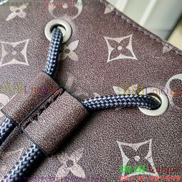 #���̺��� ũ�������� MM M11521-110