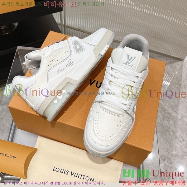 ���̺��� LV Ʈ���̳� ����Ŀ�� 48L2412435-8