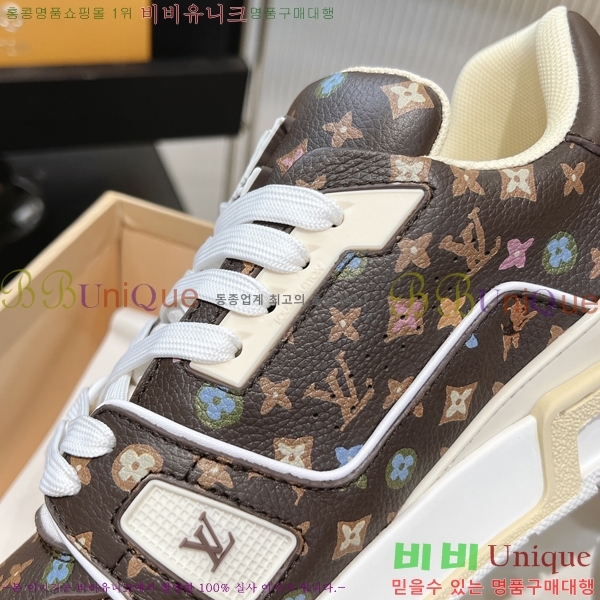 NEW LV Ʈ���̳� ����Ŀ�� 44L2412436-1