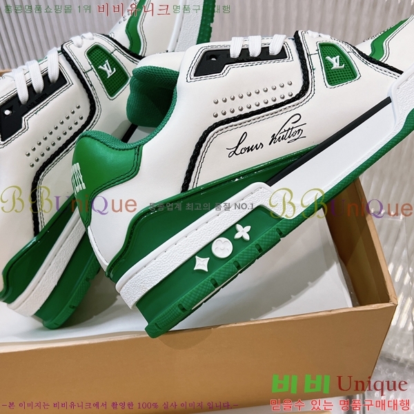 NEW LV Ʈ���̳� ����Ŀ�� 44L2412434-4