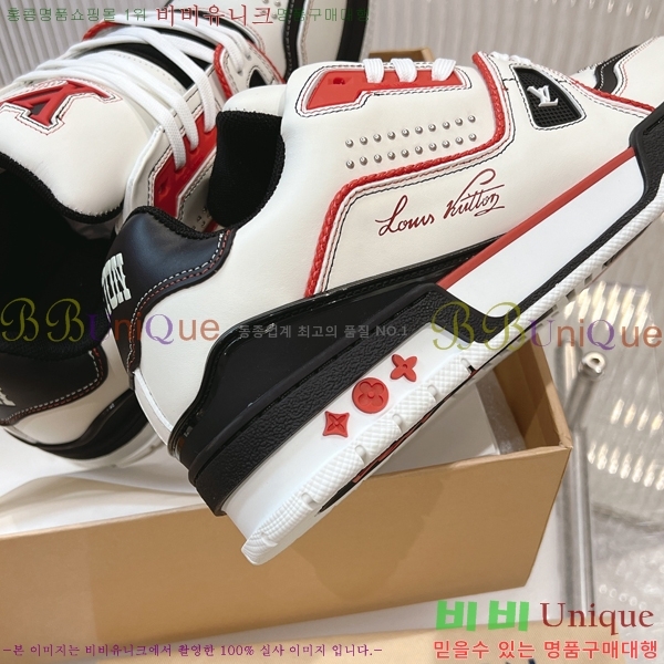 NEW LV Ʈ���̳� ����Ŀ�� 44L2412434-5