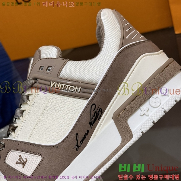 NEW LV Ʈ���̳� ����Ŀ�� 40L249271-51-1