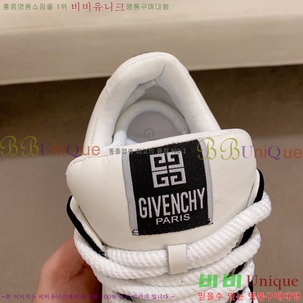 ���� ����� ����Ŀ�� G92382-4