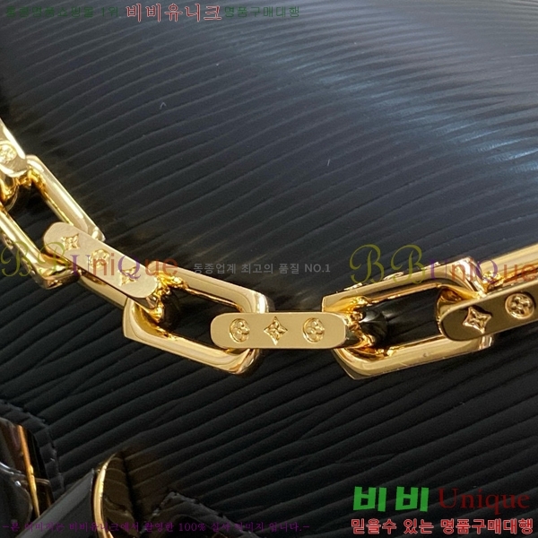 #���̺��� Ʈ����Ʈ MM M24631-101