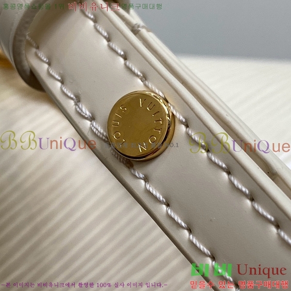 #���̺��� Ʈ����Ʈ MM M24630-101