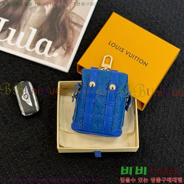 ���̺��� �̴� ũ�������� �Ŀ�ġ M77166-7