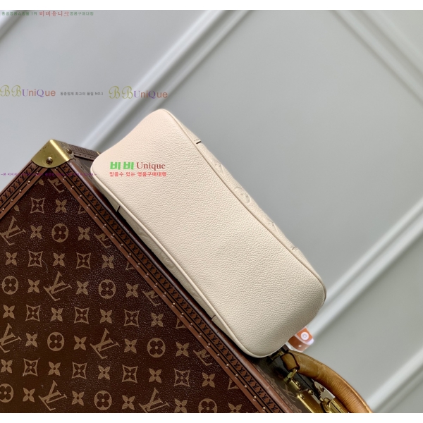 #���̺��� �������� �ҷδ� ũ�ν��� M45831-102