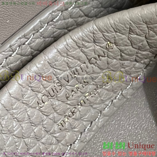 #���̺��� ����ũ�� īǶ�� M02132-102