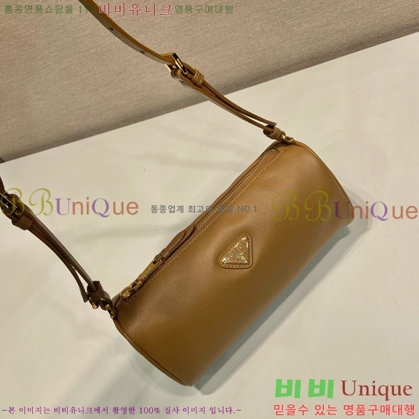 #����� �ﰢ �ΰ� ũ�ν��� 1BC239-101