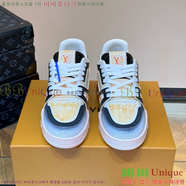 ���̺��� Ʈ���̳� ����Ŀ�� 55L4541744-3