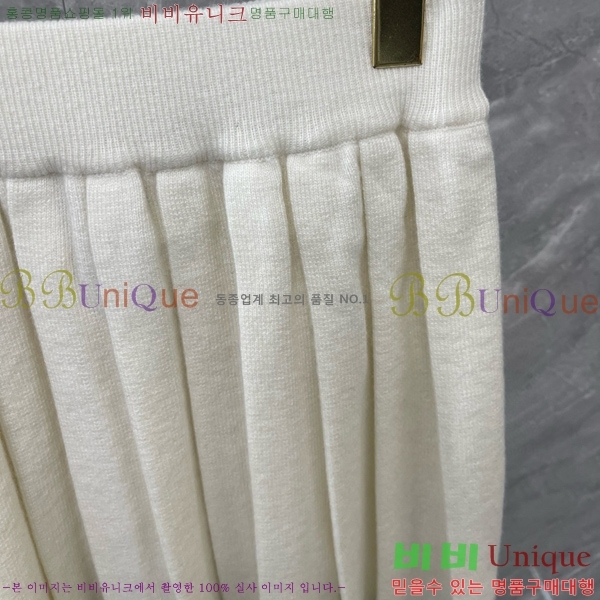 ���� ����� ��ĿƮ TB2400331-1