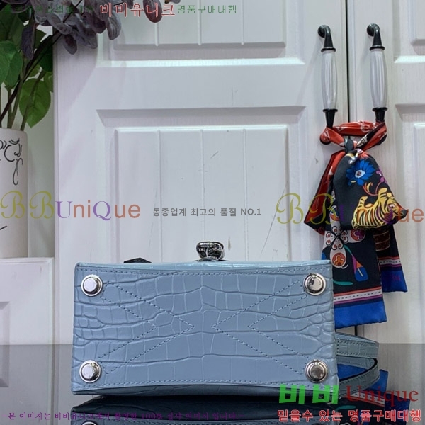 #���̺��� ���� �� �� �̴� N84713-104