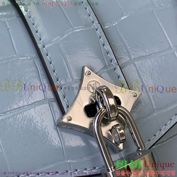 #���̺��� ���� �� �� �̴� N84713-104