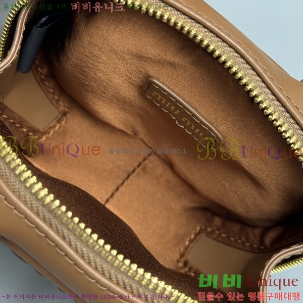 �̿�̿� ���� Ʈ�� 5NR036-101