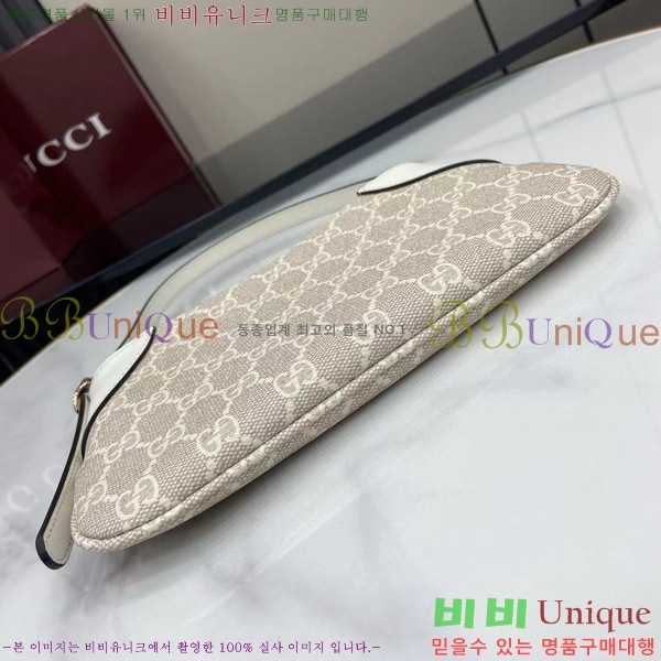 # GG   ̴  820696-203