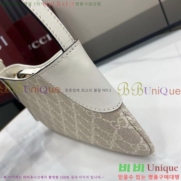 # GG   ̴  820696-203