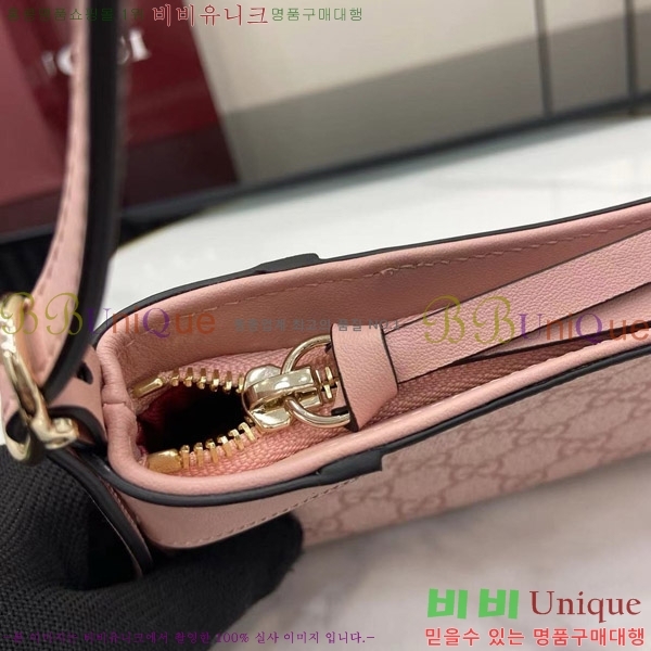 # GG   ̴  820696-202