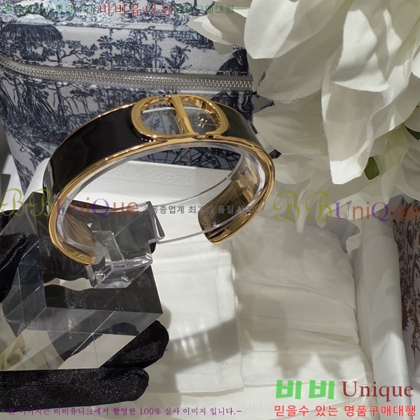 ��� 30 ������ CD ��� ���� 11D253207-1