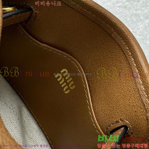 �̿�̿� ���� Ʈ�� 5NR037-201