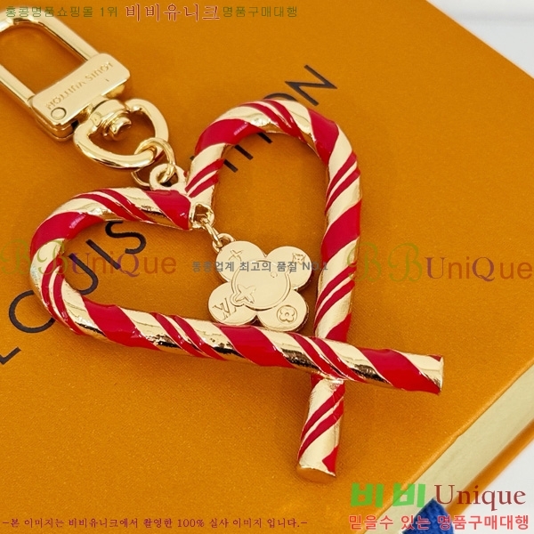 #̺  XMAS   M02207-101