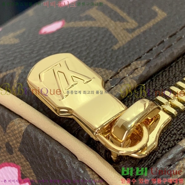 #̺ x ī ī ߿  M13097-1