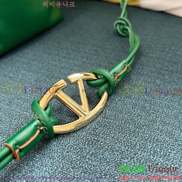 #߷Ƽ ٴ ̷ΰ ̵ Ǫ Ŷ 20866-4