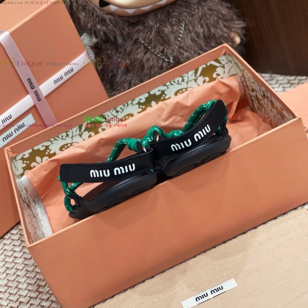 ���� �̿�̿� ĳ�־� ���� 25MU255252-2