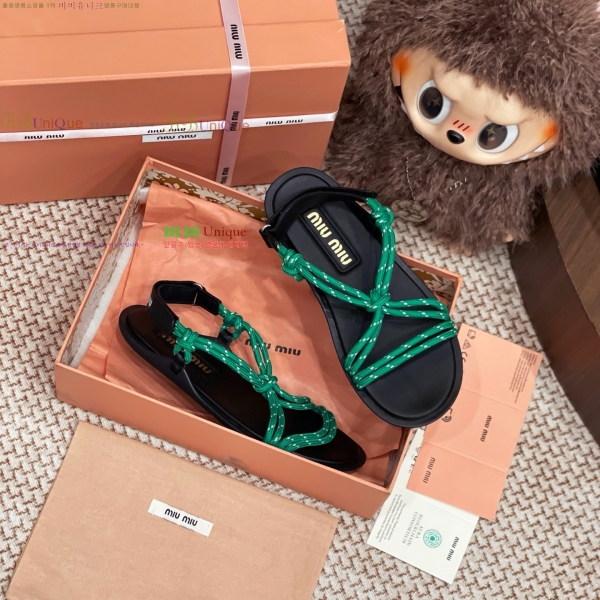 ���� �̿�̿� ĳ�־� ���� 25MU255252-2