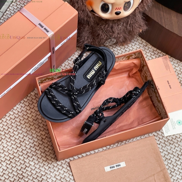 ���� �̿�̿� ĳ�־� ���� 25MU255252-3