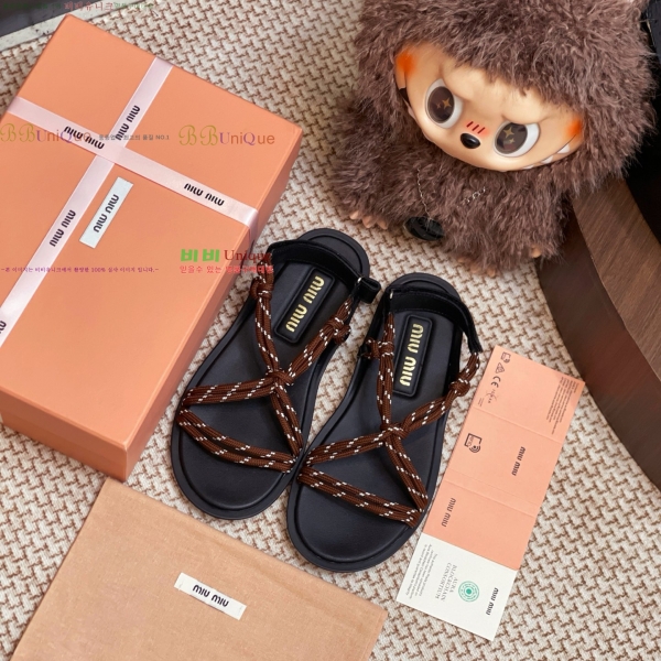 ���� �̿�̿� ĳ�־� ���� 25MU255252-5