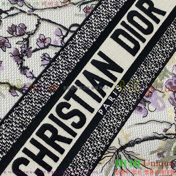 #  Ʈ  M12868001-608