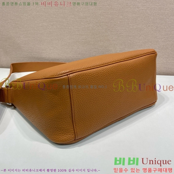 #����� �ﰢ �ΰ� ���� ũ�ν��� 2VH182-103