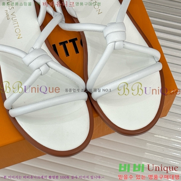 ̺ ÷  35LV7142533-1