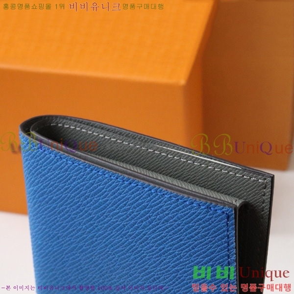 #���̺��� �ٸ��� ���� M30795-101